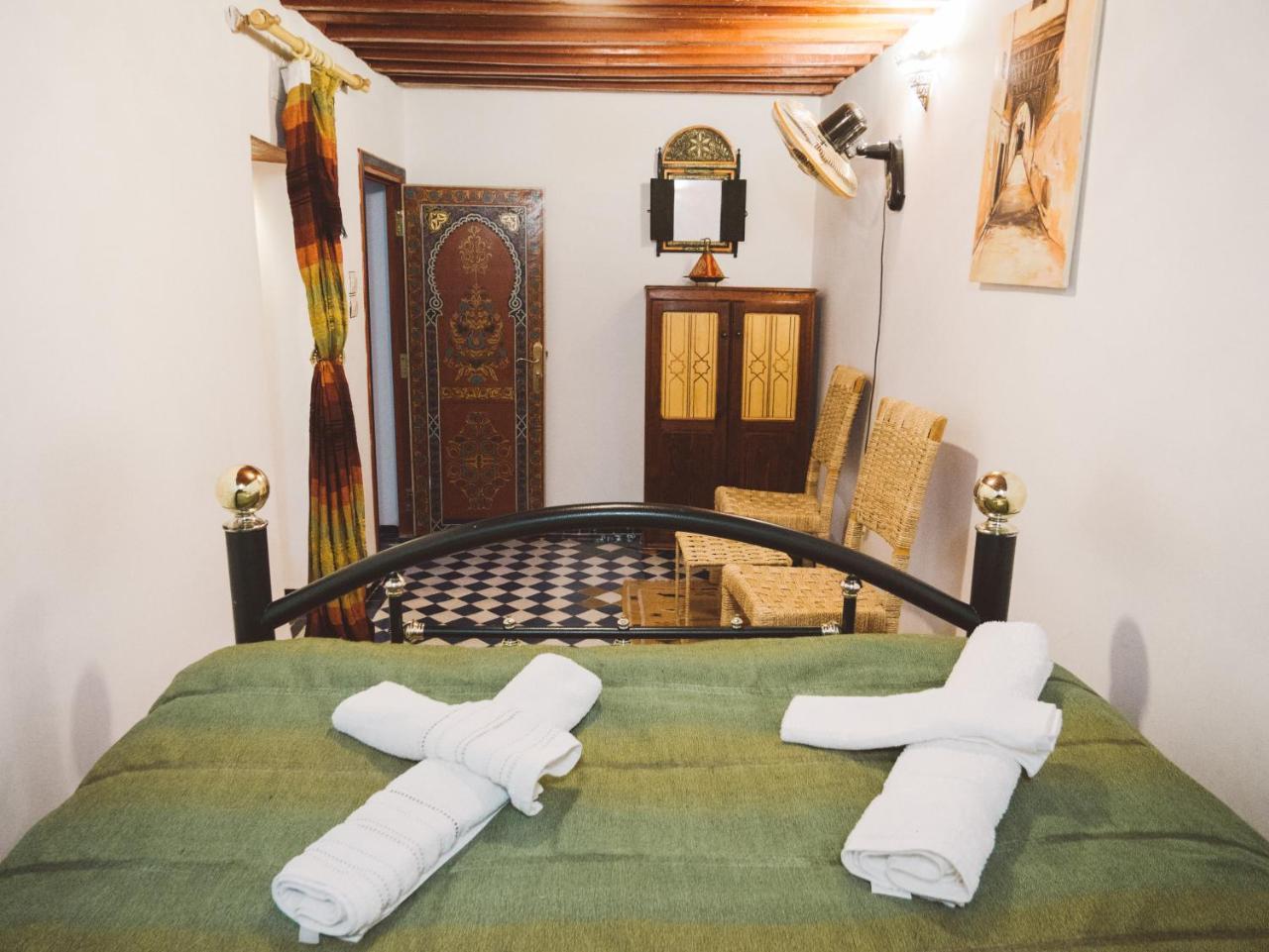 Dar Chrif Idrissi Hotel Fez Room photo